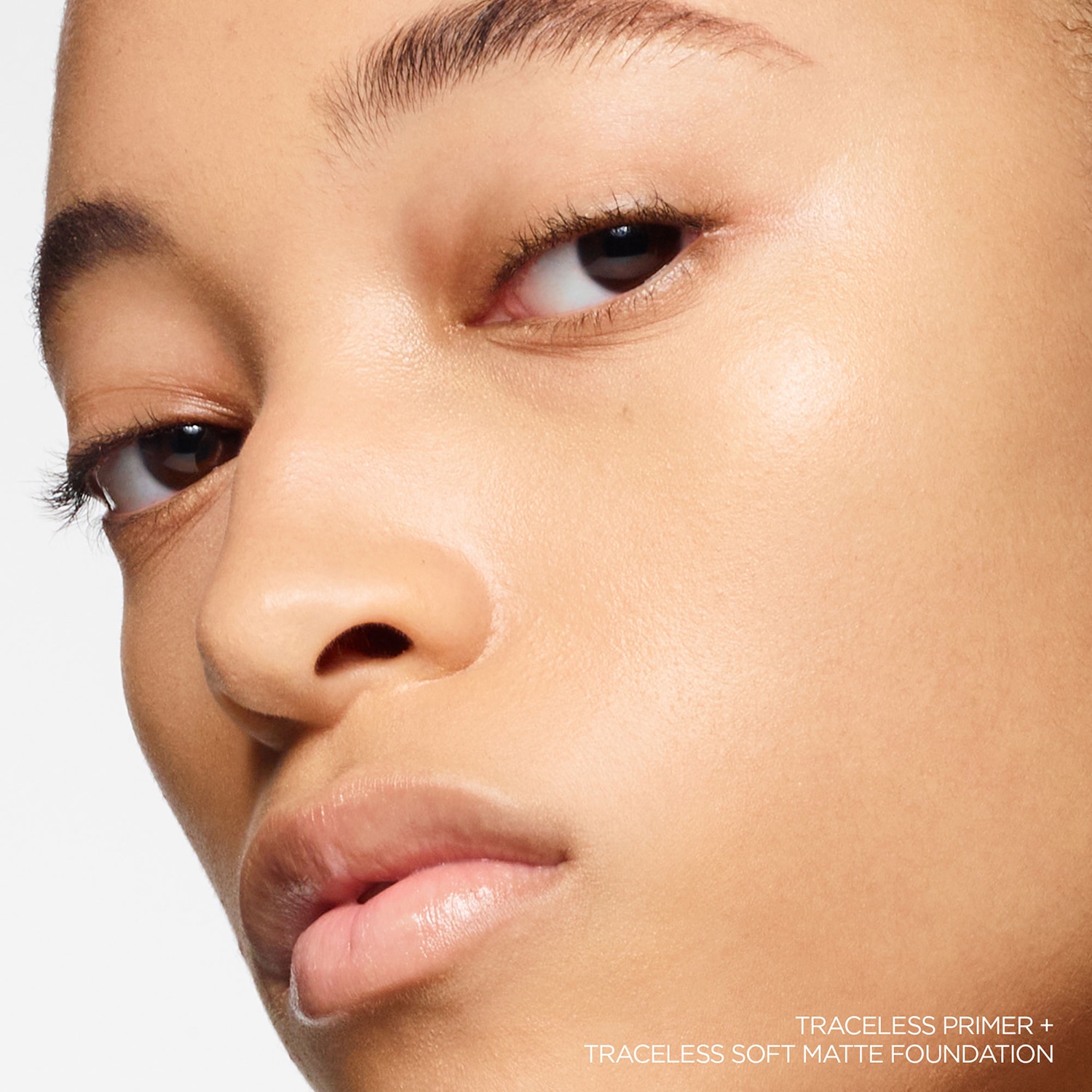 TRACELESS SOFT MATTE PRIMER TOM FORD (PRIMER PARA OJOS)